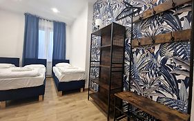 Apart Hostel Helvetia B&B